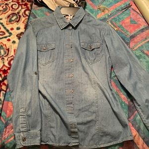 Size small, long sleeve